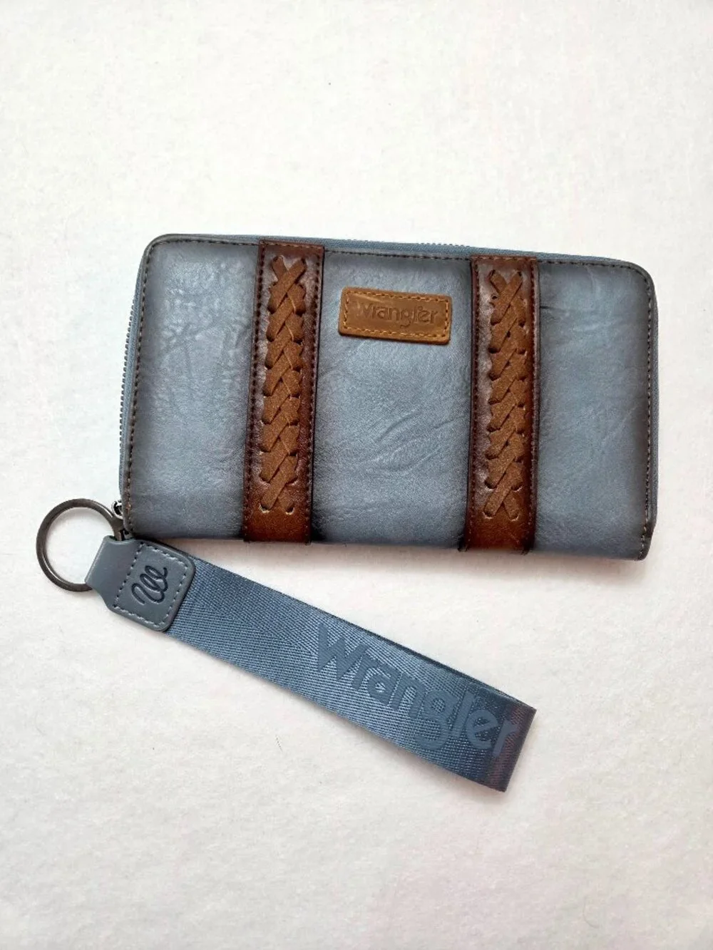 Wrangler Whipstitch Blue Brown Wallet Wristlet WG2208-W006JN One Size NWT